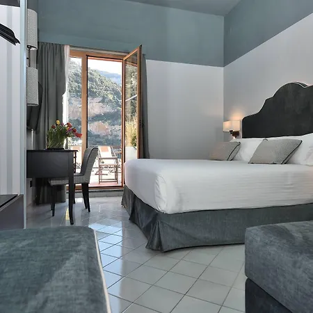 رويال بوسيتانو