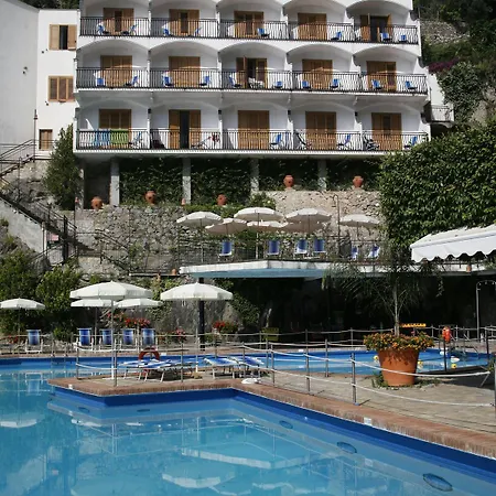 فندق رويال بوسيتانو