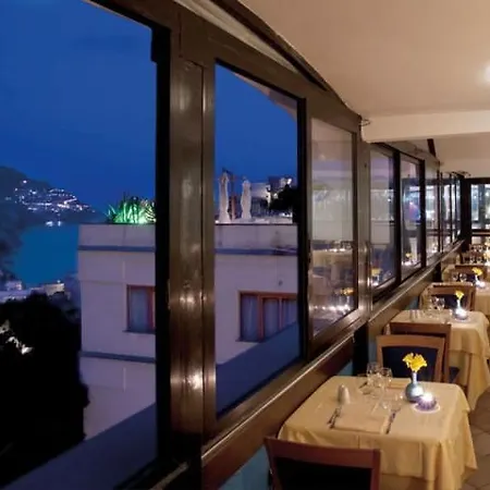 Royal 4* Позитано