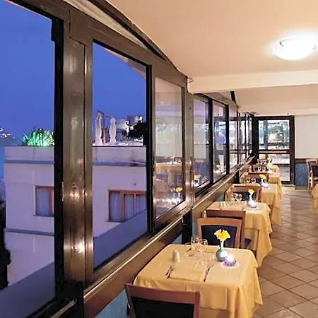 Royal 4* Positano