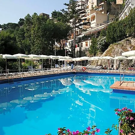 Royal 4* Positano