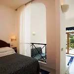Royal Hotel 4*