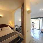 ホテル ロイヤル 4*