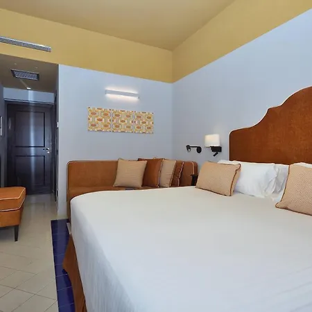 Hotel Royal