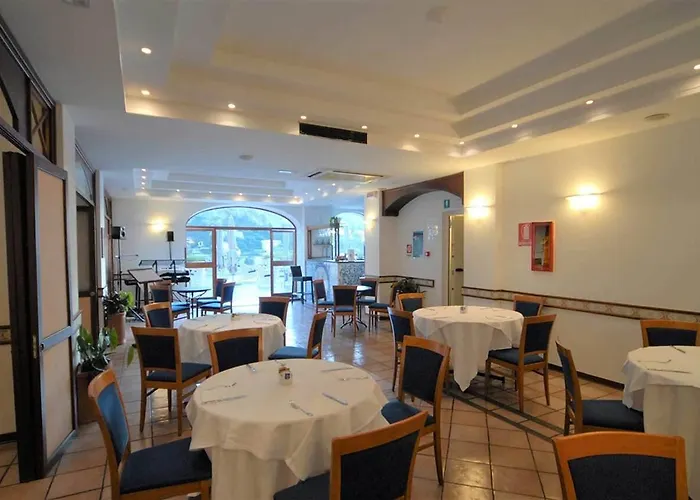 Hotel Royal 4*